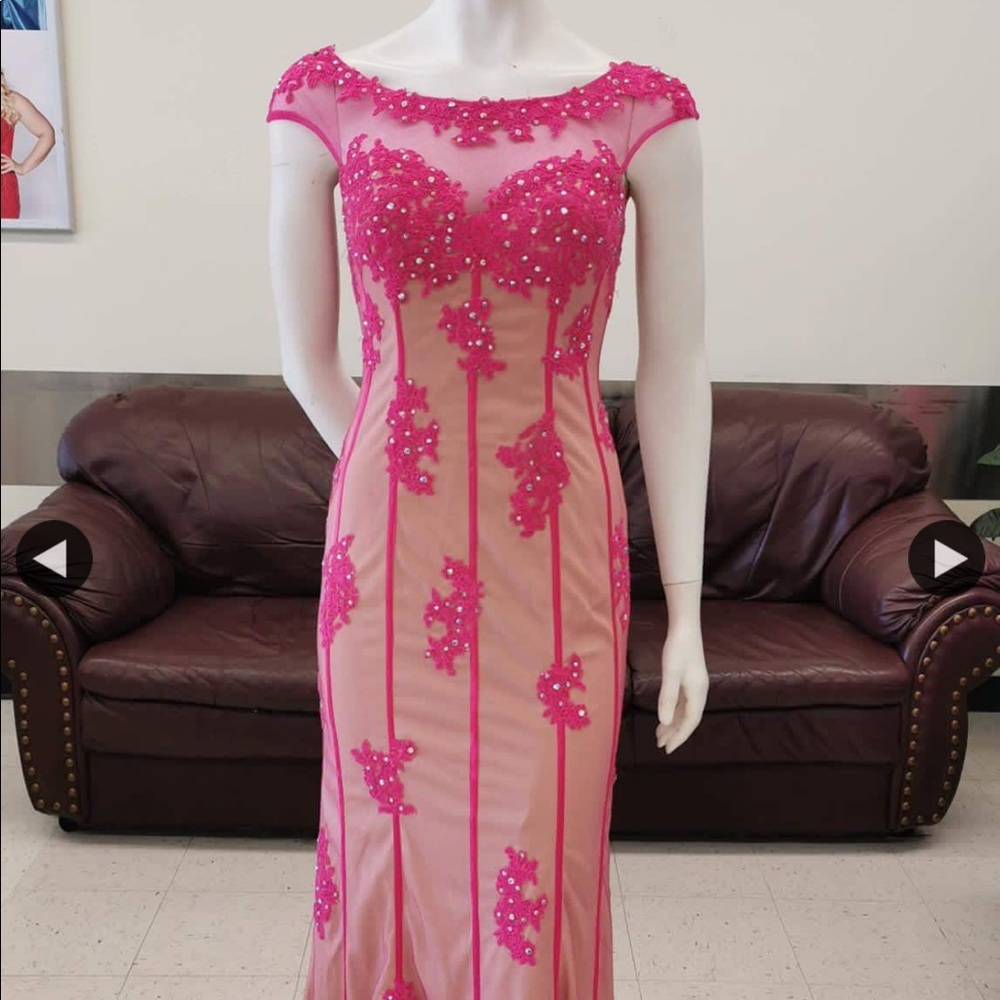 Brand new pink formal prom dress